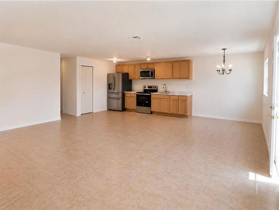 В аренду: $1,575 (2 спален, 1 ванн, 1100 Квадратных фут)