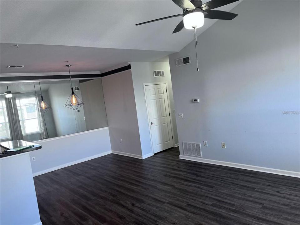 Activo con contrato: $1,500 (2 camas, 2 baños, 1132 Pies cuadrados)