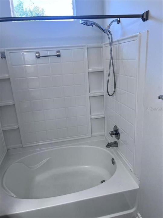 Activo con contrato: $1,500 (2 camas, 2 baños, 1132 Pies cuadrados)