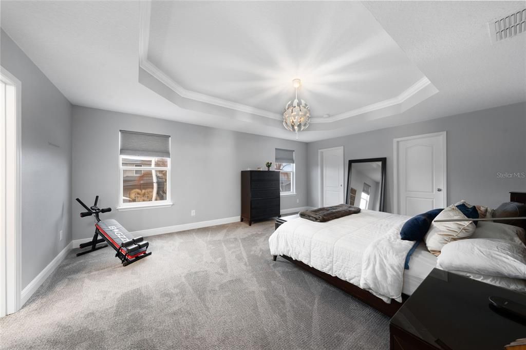 Activo con contrato: $759,000 (6 camas, 4 baños, 3056 Pies cuadrados)