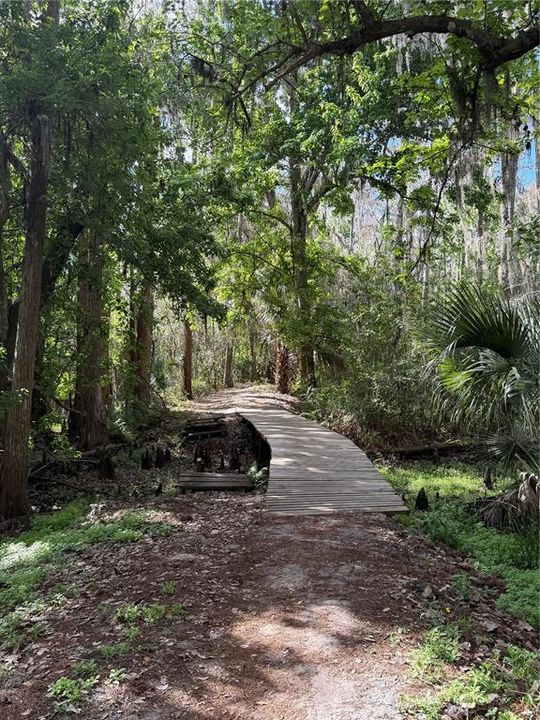 Activo con contrato: $759,000 (6 camas, 4 baños, 3056 Pies cuadrados)