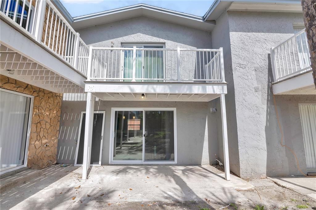 待售: $165,000 (2 贝兹, 2 浴室, 1108 平方英尺)