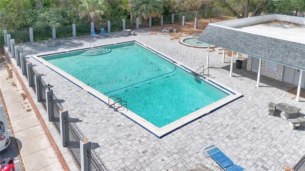 待售: $165,000 (2 贝兹, 2 浴室, 1108 平方英尺)