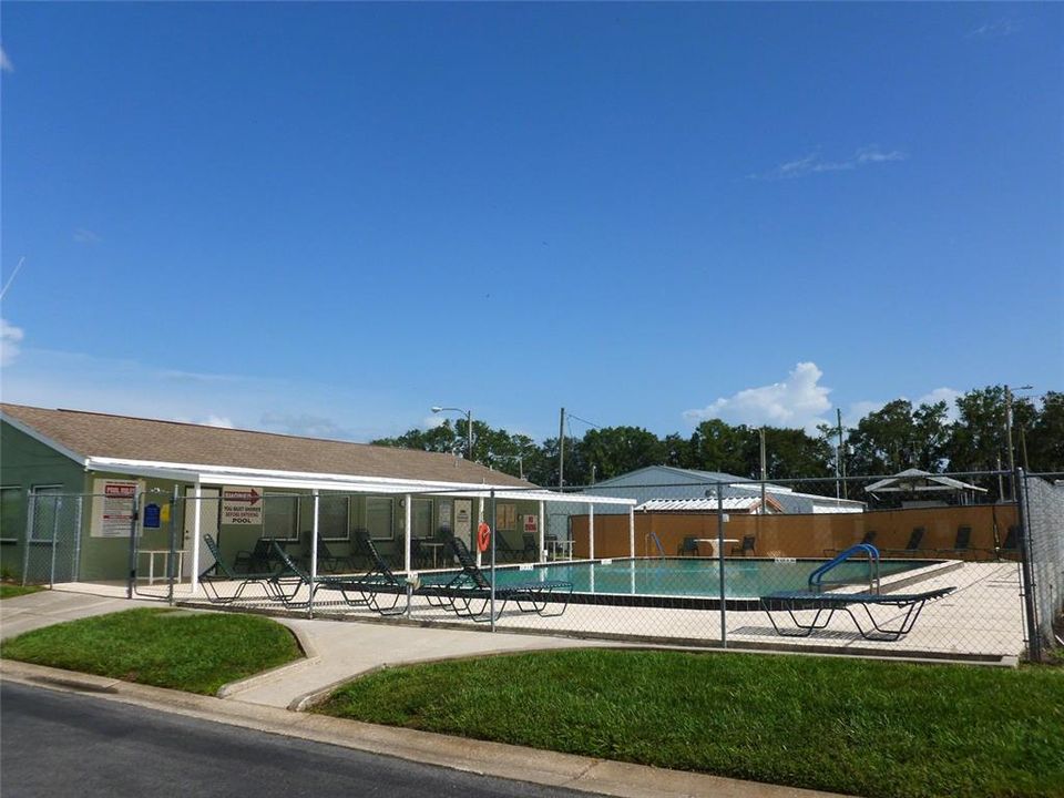 Active With Contract: $179,900 (2 beds, 2 baths, 1271 Square Feet)
