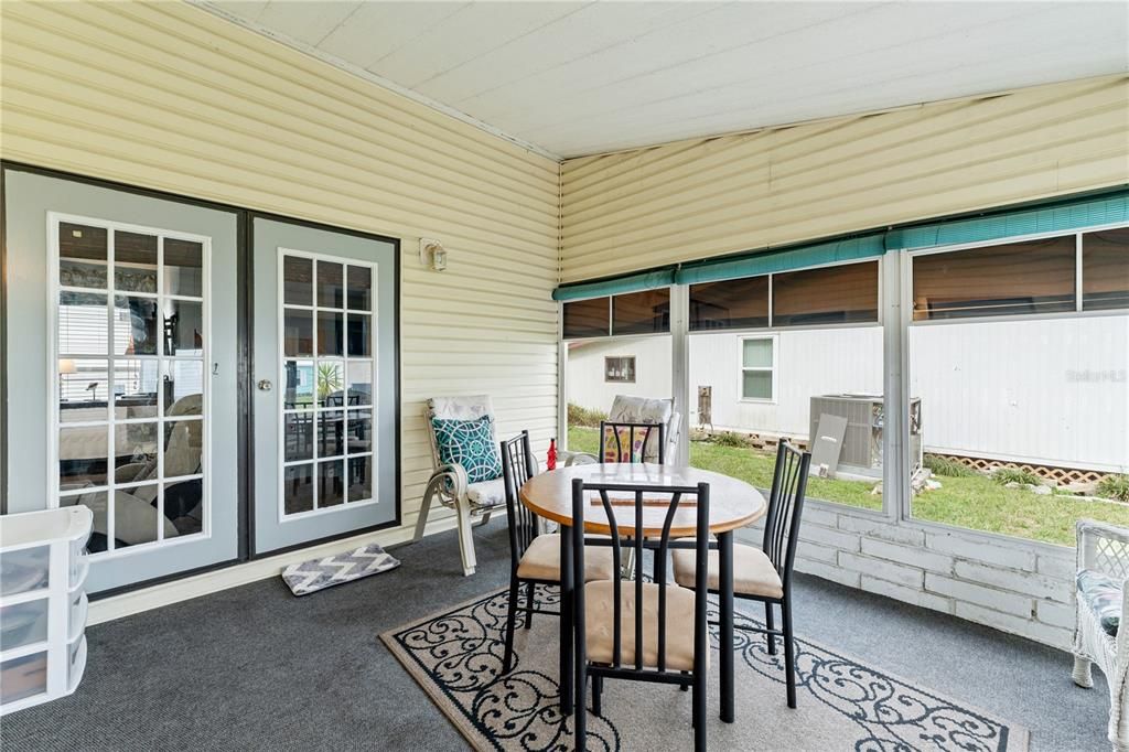 Active With Contract: $179,900 (2 beds, 2 baths, 1271 Square Feet)