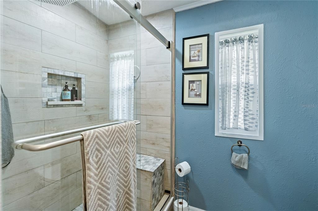 Active With Contract: $179,900 (2 beds, 2 baths, 1271 Square Feet)