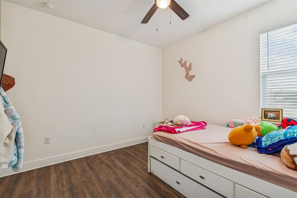 En Venta: $775,000 (4 camas, 2 baños, 2072 Pies cuadrados)