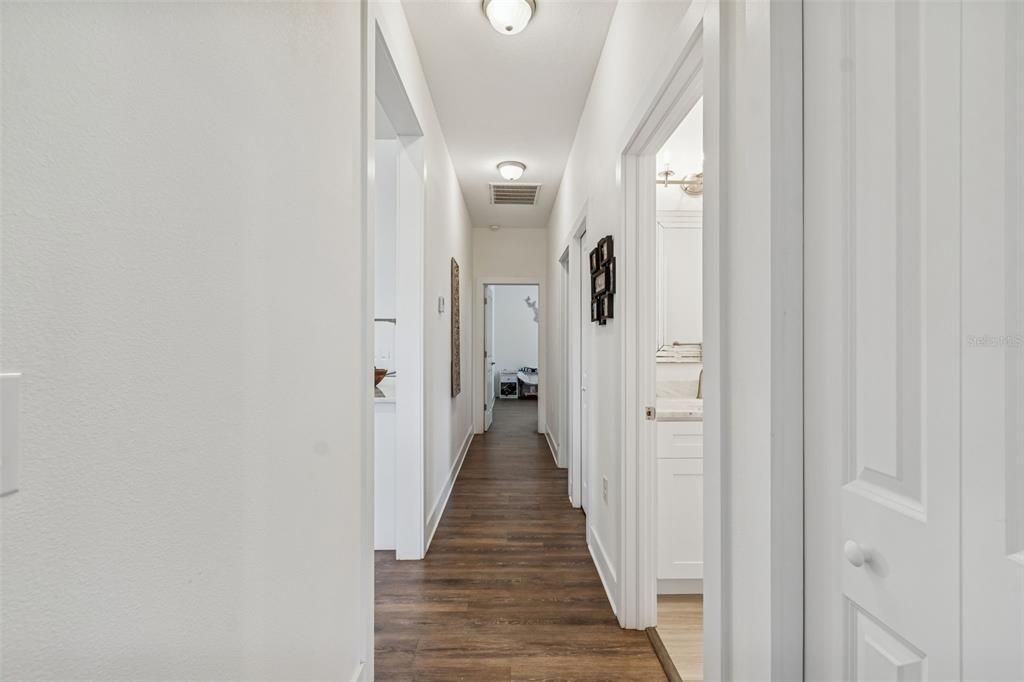 En Venta: $775,000 (4 camas, 2 baños, 2072 Pies cuadrados)