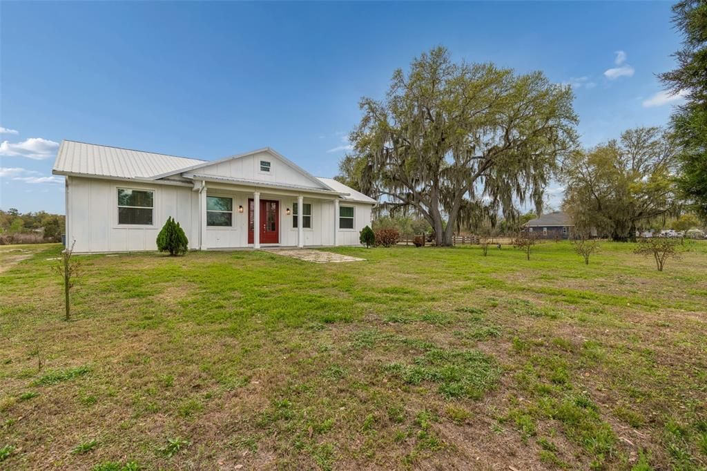 En Venta: $775,000 (4 camas, 2 baños, 2072 Pies cuadrados)