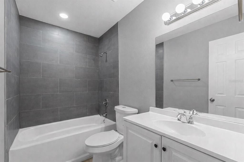 En Renta: $1,100 (2 camas, 1 baños, 832 Pies cuadrados)