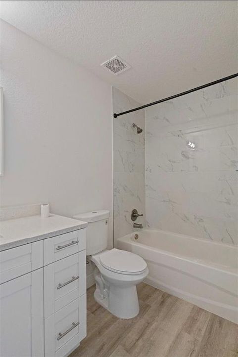 Active With Contract: $279,900 (3 beds, 2 baths, 1472 Square Feet)