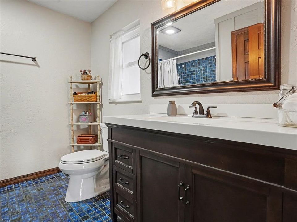 For Sale: $885,000 (3 beds, 2 baths, 2492 Square Feet)