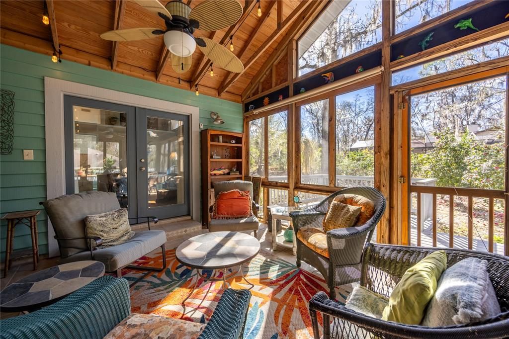 Под контрактом: $368,000 (3 спален, 2 ванн, 1608 Квадратных фут)