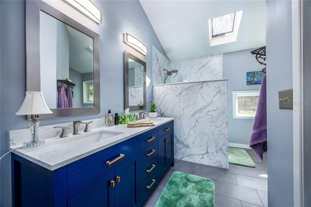 Под контрактом: $368,000 (3 спален, 2 ванн, 1608 Квадратных фут)