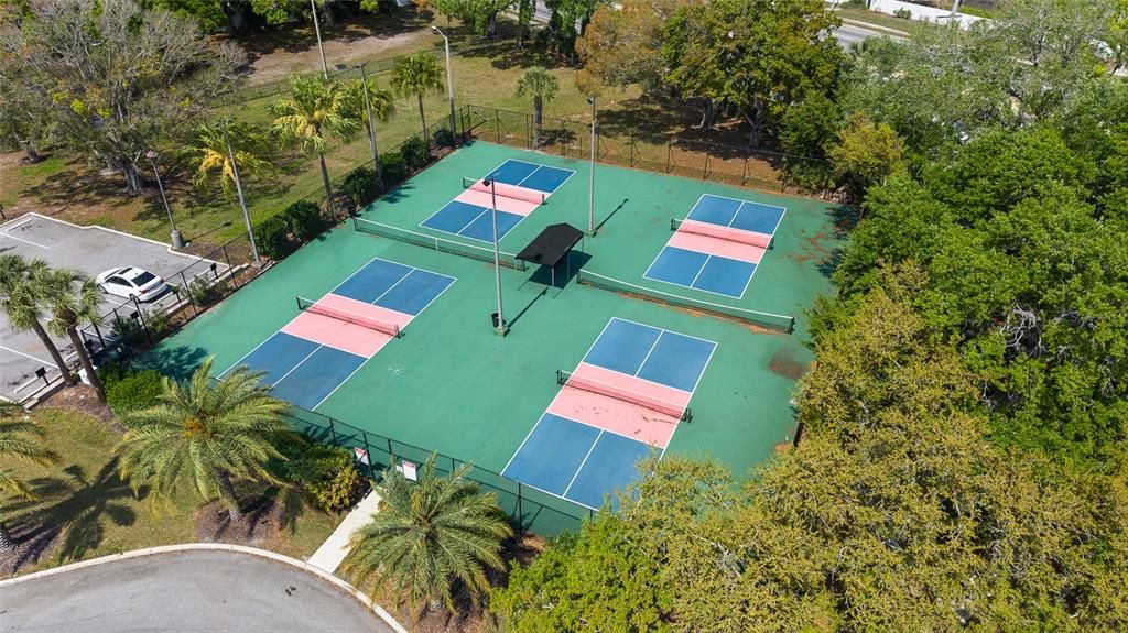 Activo con contrato: $1,700,000 (5 camas, 3 baños, 3459 Pies cuadrados)
