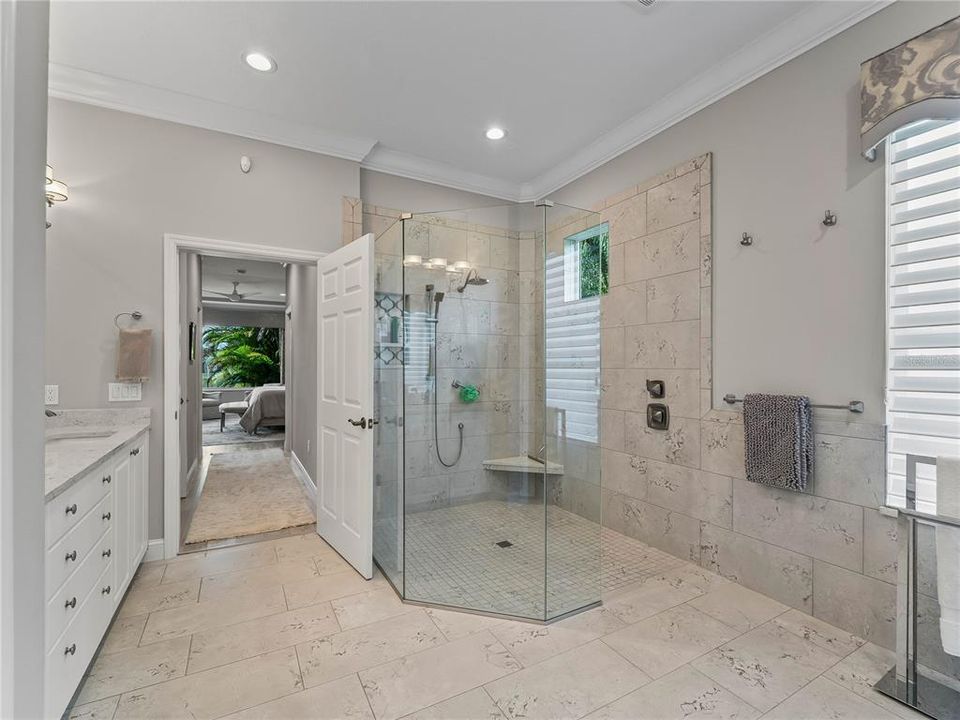 For Sale: $1,295,000 (3 beds, 2 baths, 2768 Square Feet)