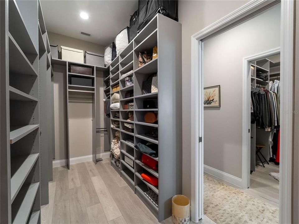 For Sale: $1,295,000 (3 beds, 2 baths, 2768 Square Feet)