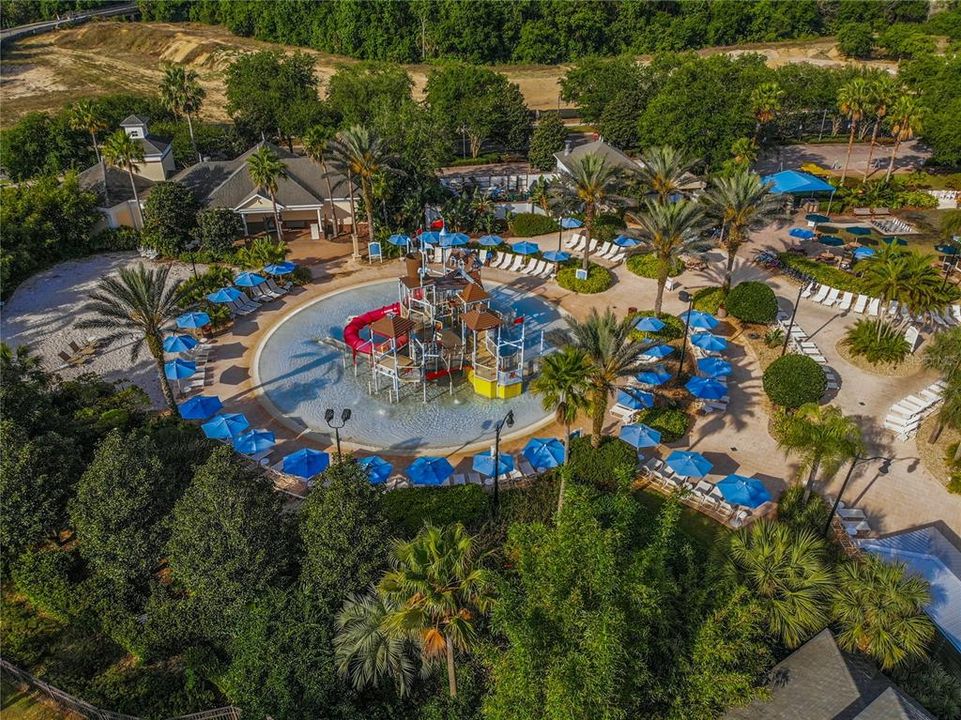 На продажу: $600,000 (0.26 acres)