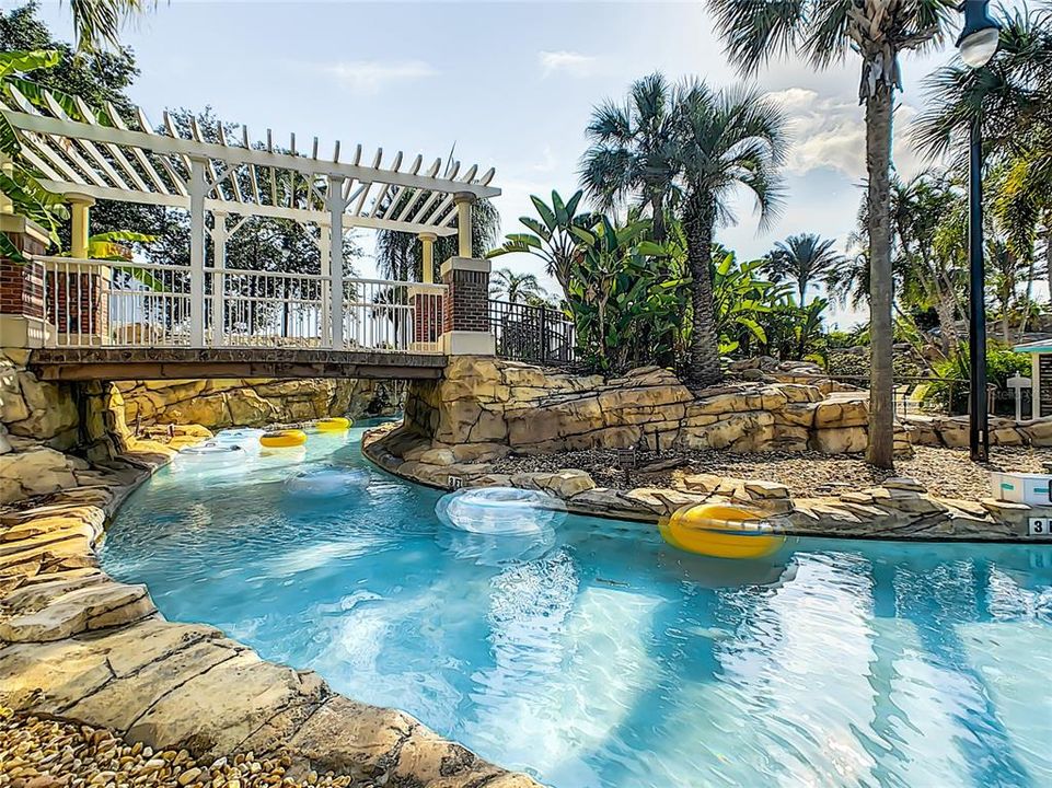 На продажу: $600,000 (0.26 acres)