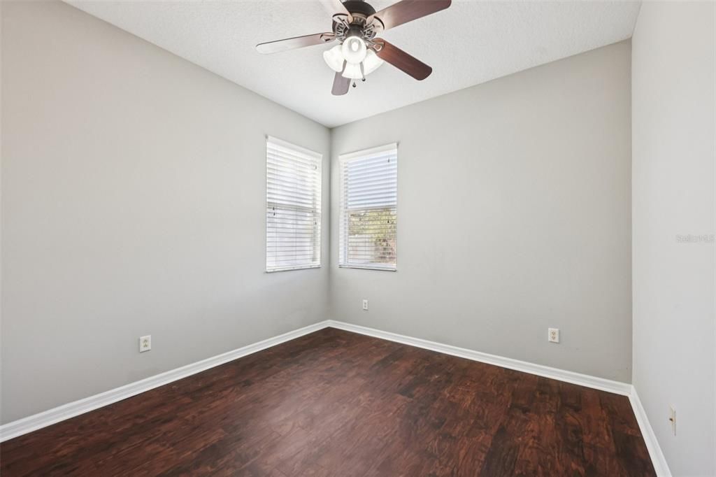 For Sale: $275,000 (3 beds, 2 baths, 1452 Square Feet)