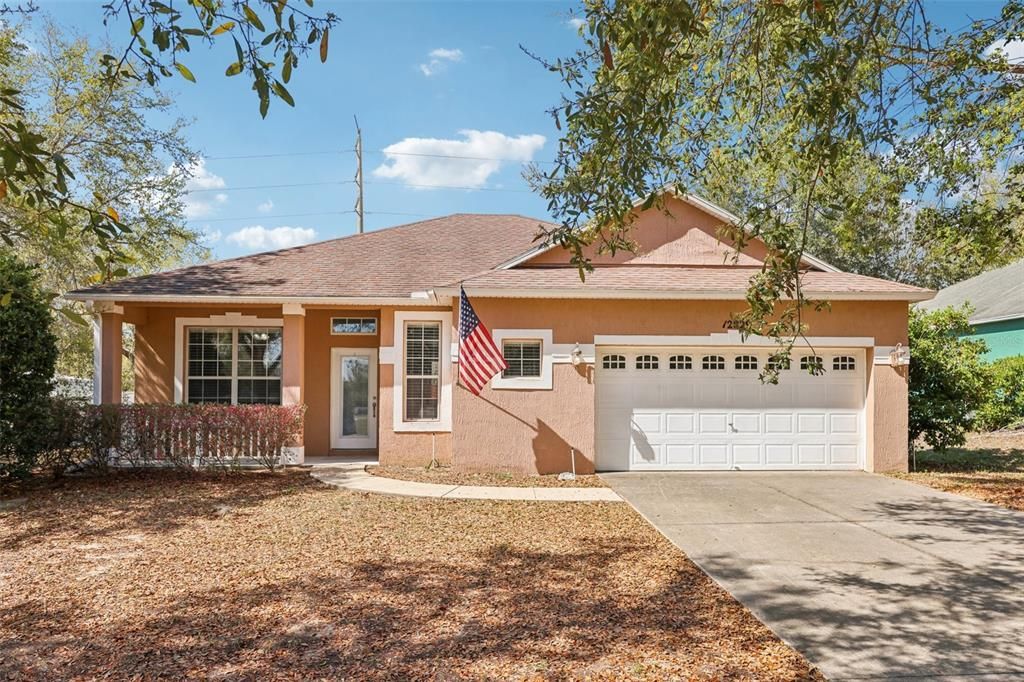For Sale: $275,000 (3 beds, 2 baths, 1452 Square Feet)