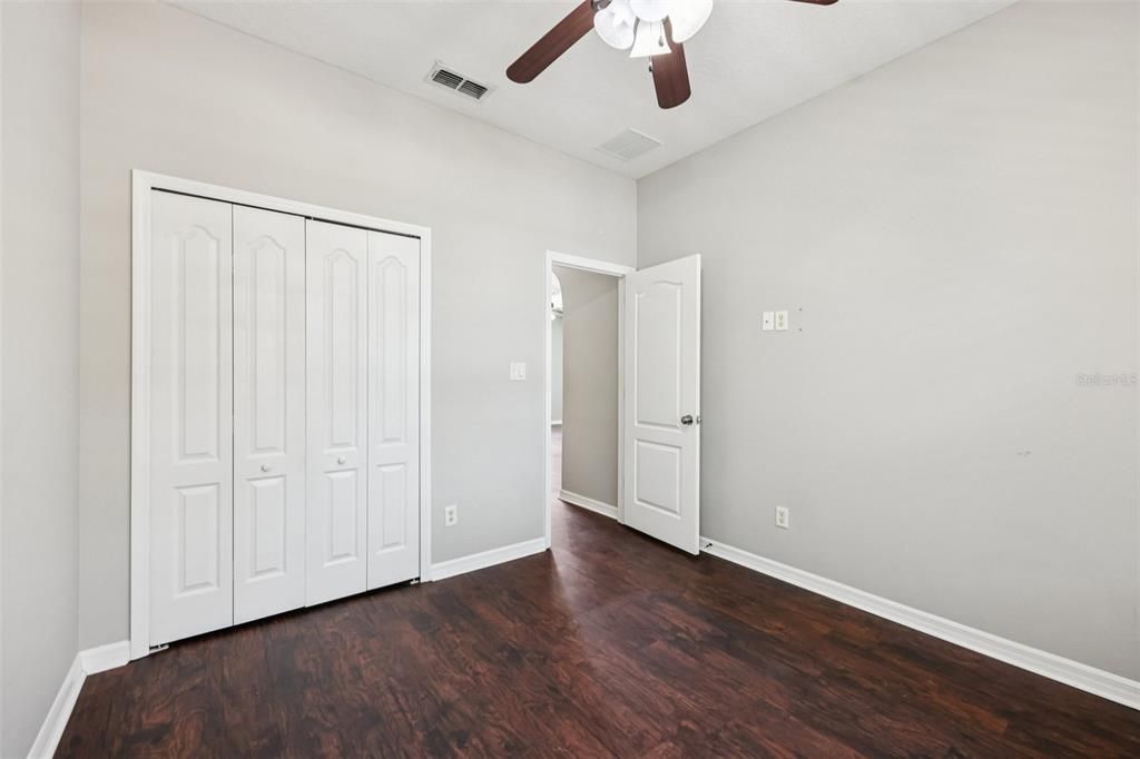 For Sale: $275,000 (3 beds, 2 baths, 1452 Square Feet)