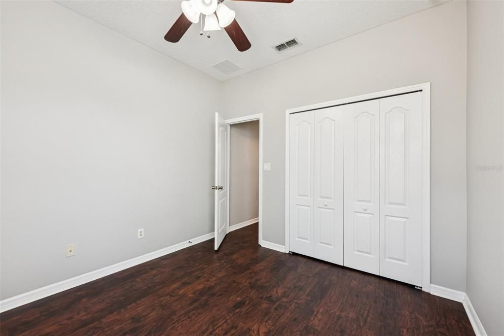 For Sale: $275,000 (3 beds, 2 baths, 1452 Square Feet)