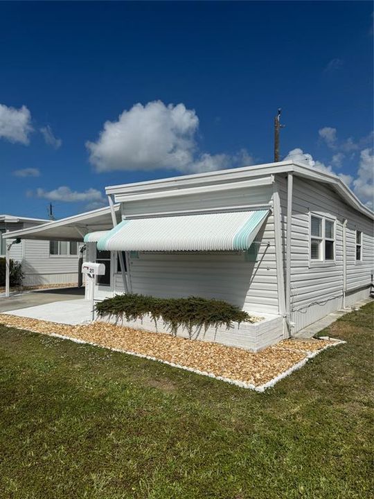 Под контрактом: $99,900 (1 спален, 1 ванн, 551 Квадратных фут)