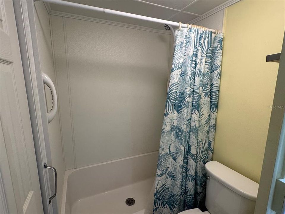 Под контрактом: $99,900 (1 спален, 1 ванн, 551 Квадратных фут)