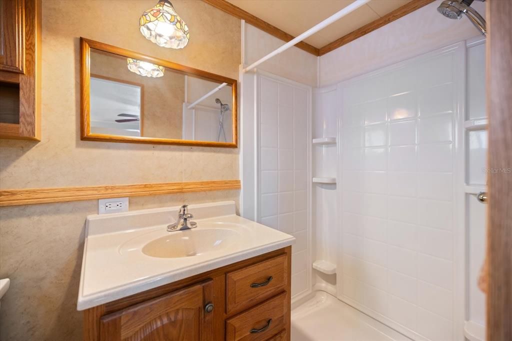 Activo con contrato: $145,000 (2 camas, 2 baños, 1247 Pies cuadrados)