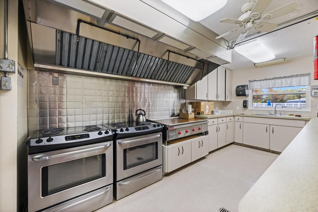 Activo con contrato: $145,000 (2 camas, 2 baños, 1247 Pies cuadrados)