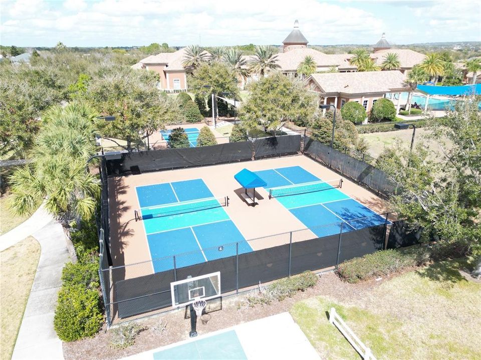En Venta: $329,000 (2 camas, 2 baños, 1808 Pies cuadrados)