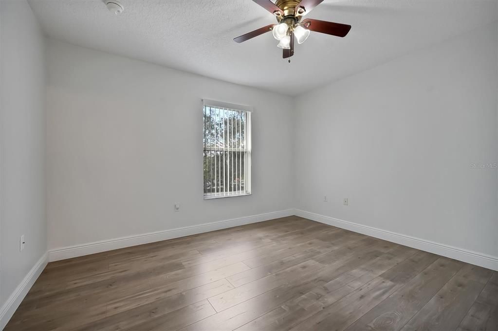 For Sale: $350,000 (4 beds, 2 baths, 2122 Square Feet)