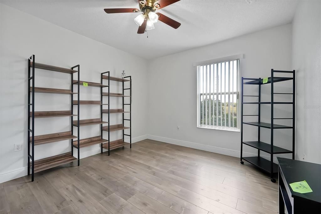 For Sale: $350,000 (4 beds, 2 baths, 2122 Square Feet)