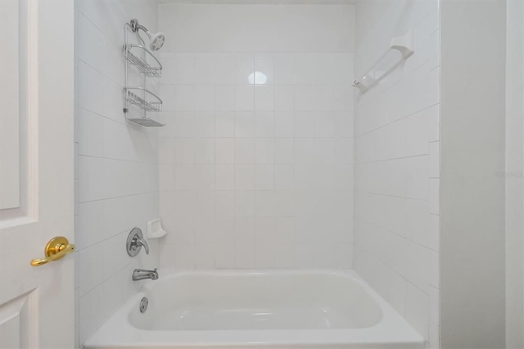 For Sale: $350,000 (4 beds, 2 baths, 2122 Square Feet)