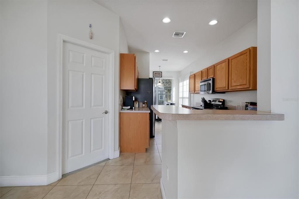 For Sale: $350,000 (4 beds, 2 baths, 2122 Square Feet)