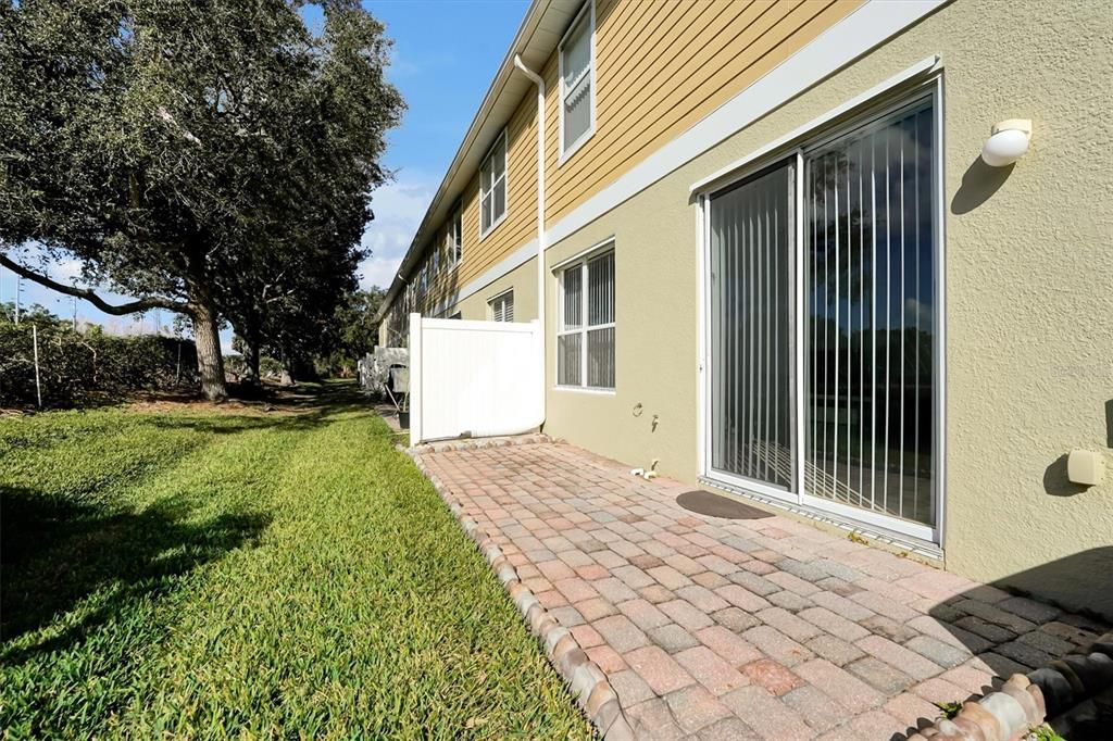 For Sale: $350,000 (4 beds, 2 baths, 2122 Square Feet)