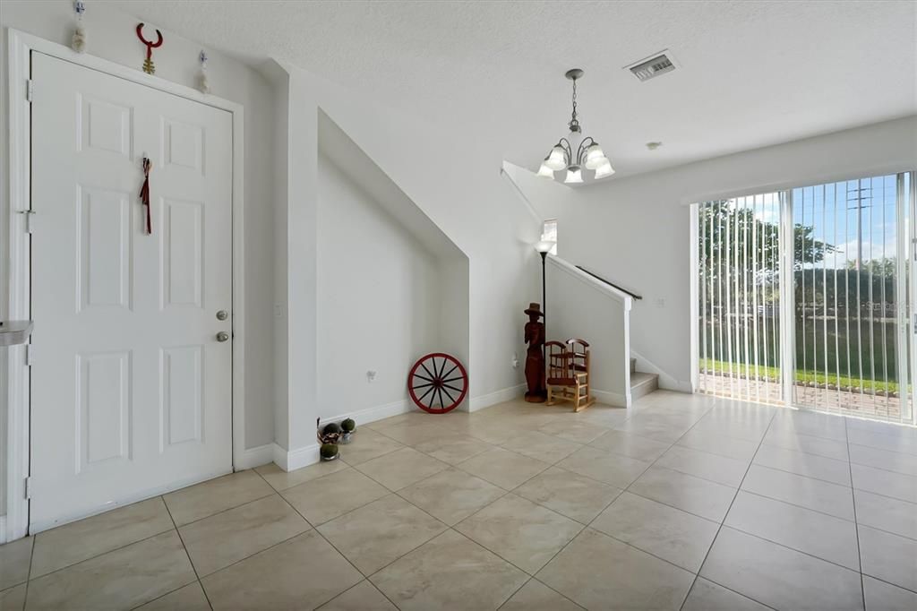 For Sale: $350,000 (4 beds, 2 baths, 2122 Square Feet)