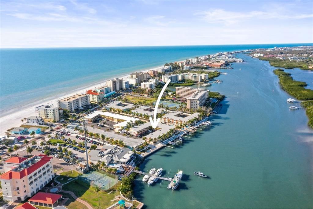 Недавно продано: $425,000 (1 спален, 1 ванн, 735 Квадратных фут)