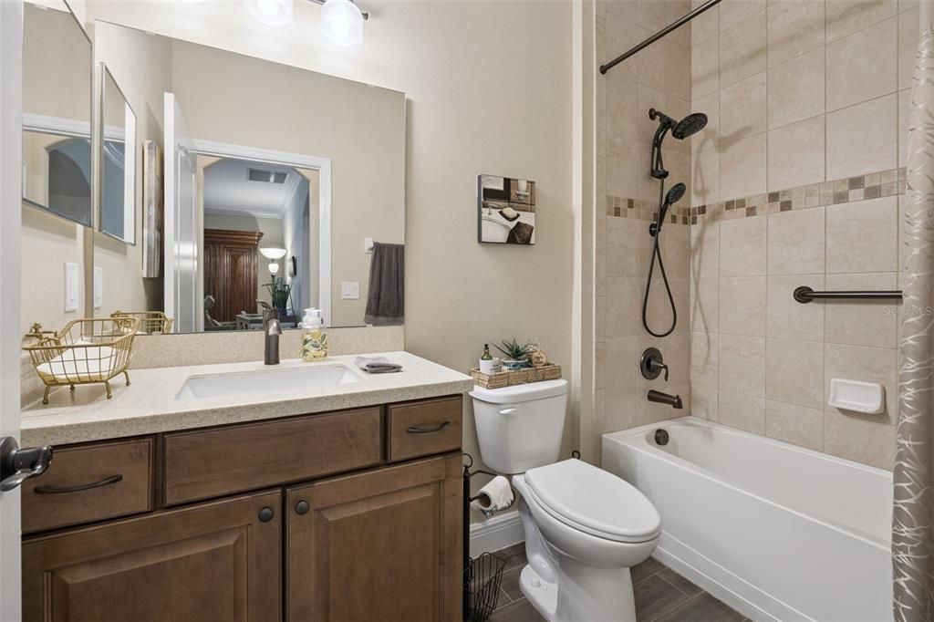 For Sale: $479,900 (3 beds, 2 baths, 2031 Square Feet)