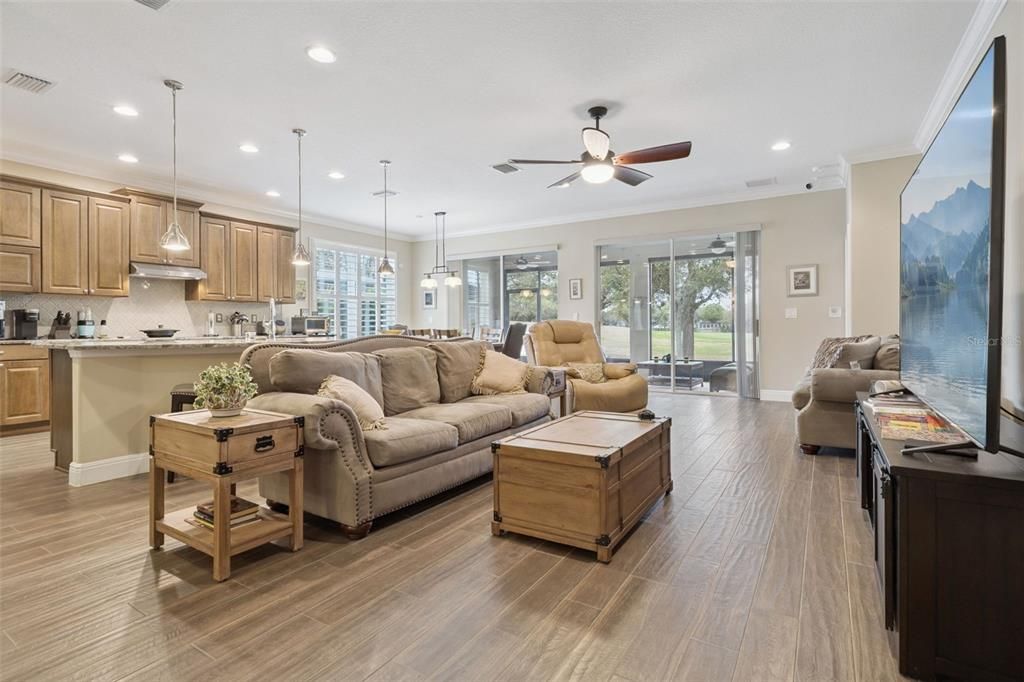 For Sale: $479,900 (3 beds, 2 baths, 2031 Square Feet)