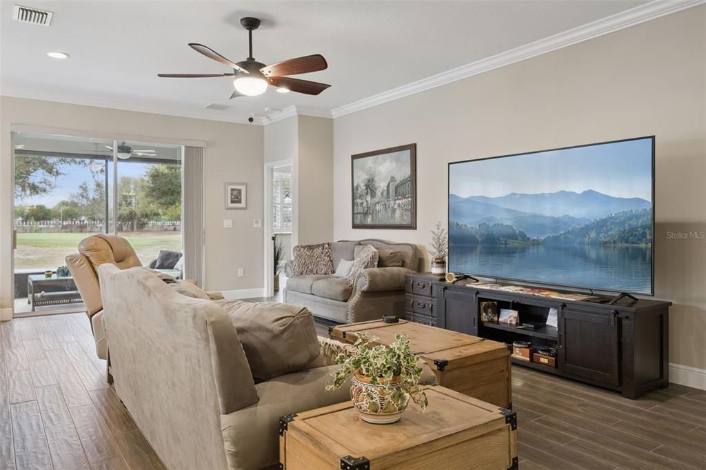 For Sale: $479,900 (3 beds, 2 baths, 2031 Square Feet)