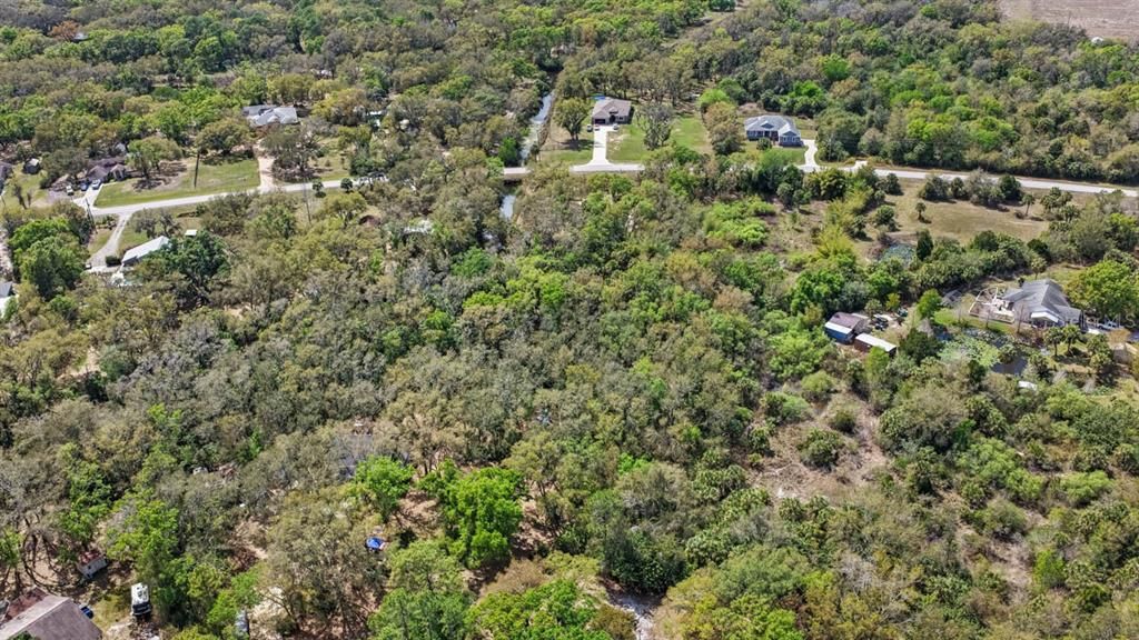 待售: $229,000 (2.76 acres)