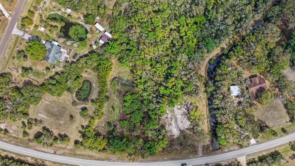 En Venta: $250,000 (2.76 acres)