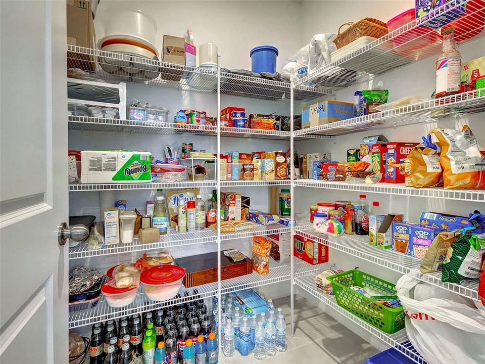 На продажу: $525,000 (5 спален, 3 ванн, 3298 Квадратных фут)