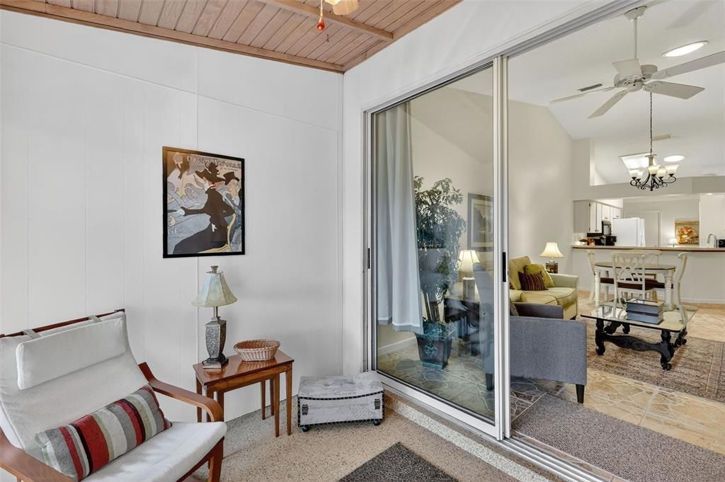 En Venta: $199,900 (2 camas, 2 baños, 1120 Pies cuadrados)
