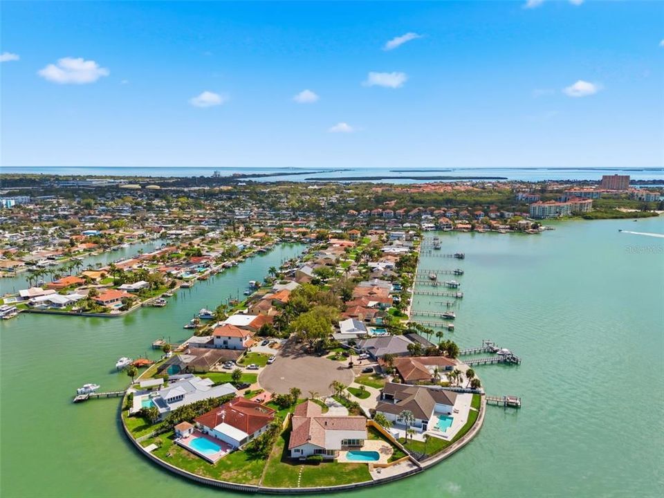 En Venta: $2,749,000 (4 camas, 3 baños, 3901 Pies cuadrados)