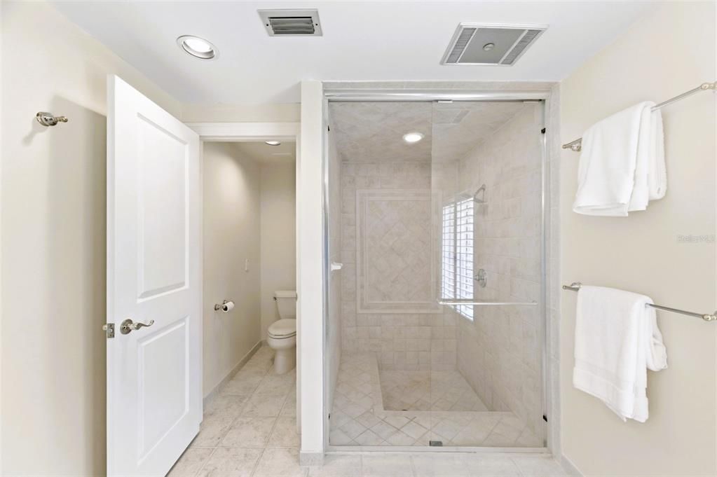 En Venta: $2,749,000 (4 camas, 3 baños, 3901 Pies cuadrados)