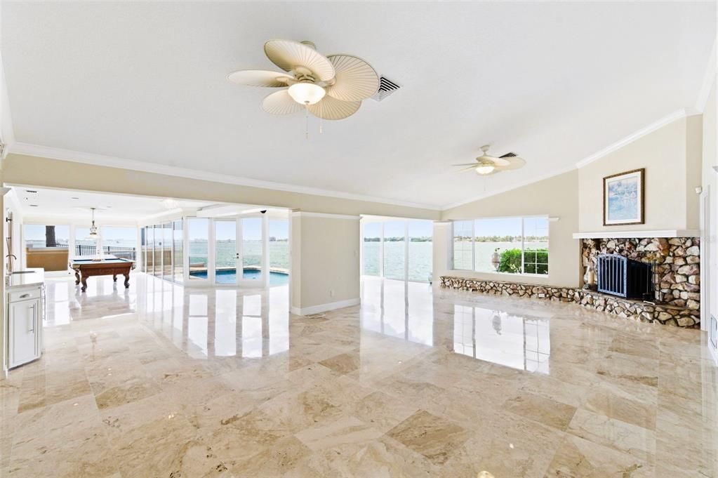 En Venta: $2,749,000 (4 camas, 3 baños, 3901 Pies cuadrados)