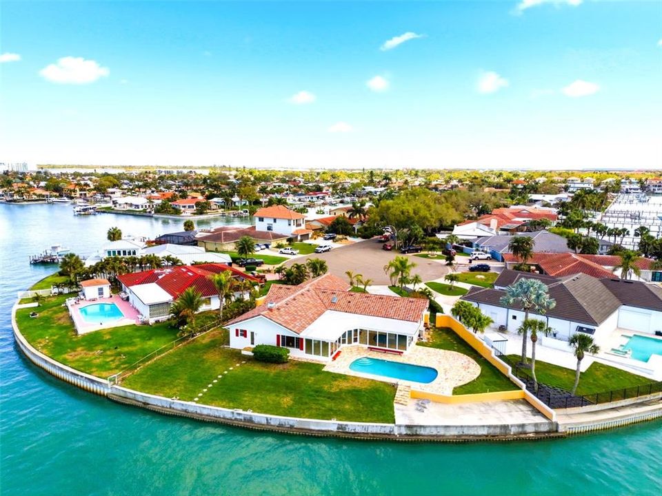 En Venta: $2,749,000 (4 camas, 3 baños, 3901 Pies cuadrados)